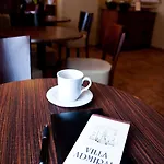 فندق مبيت وإفطار Admiral 3*