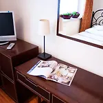 Admiral Bed & Breakfast 3*
