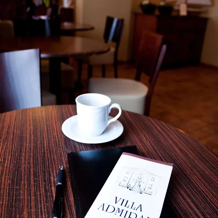 住宿加早餐酒店 海军上将别墅酒店 3*