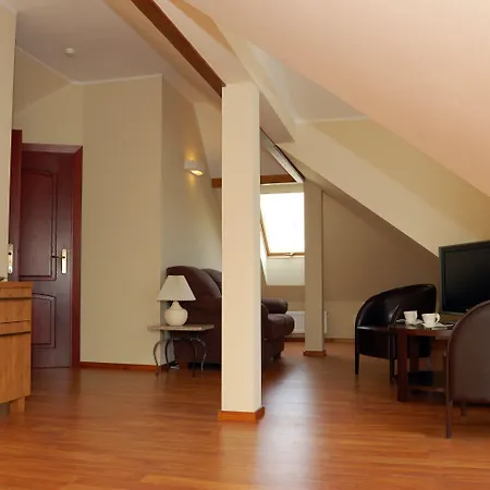 فندق مبيت وإفطار Admiral 3*