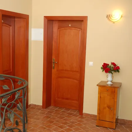 海军上将别墅酒店 3*