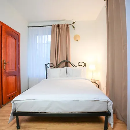 海军上将别墅酒店 3*