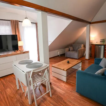 Bed & Breakfast Admiral 3*