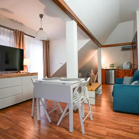 海军上将别墅酒店 3* 格丁尼亚