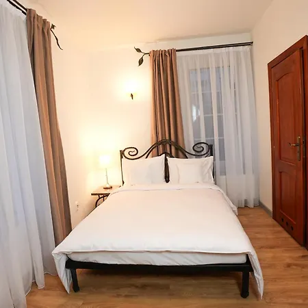 海军上将别墅酒店 3* 格丁尼亚