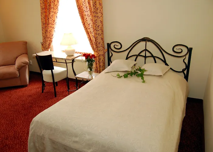 Bed & Breakfast Admiral 3*