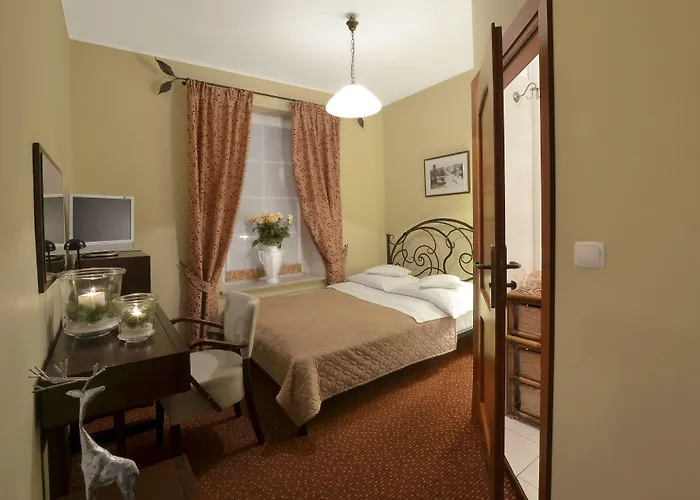 Admiral فندق مبيت وإفطار 3*