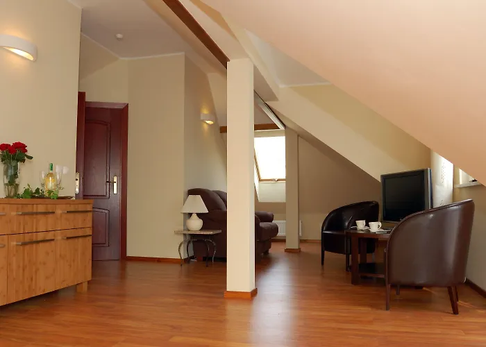 فندق مبيت وإفطار Admiral 3*