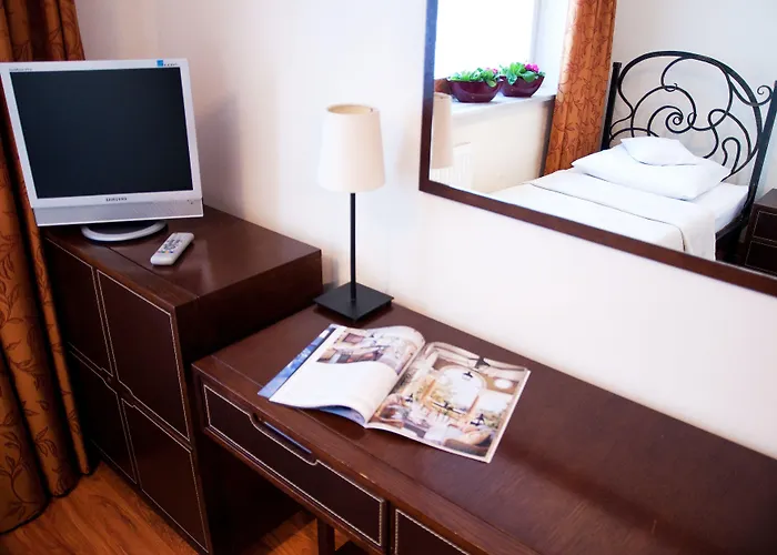 Admiral Bed & Breakfast 3*