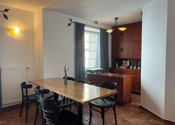 Admiral Bed & Breakfast 3*