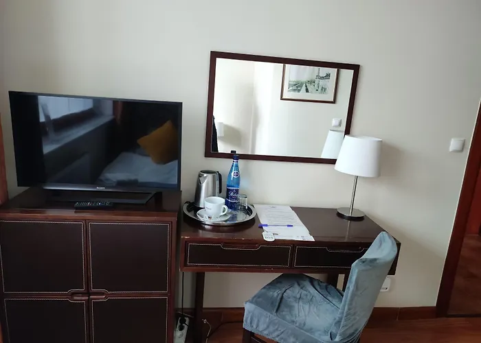 Admiral فندق مبيت وإفطار 3*